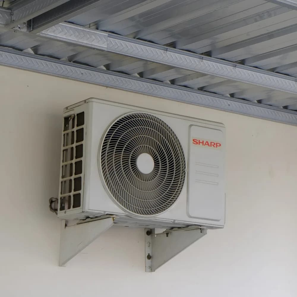 Aire Acondicionado TCL Elite Split Inverter 9.000 BTU Solo Frío - en el ambiente